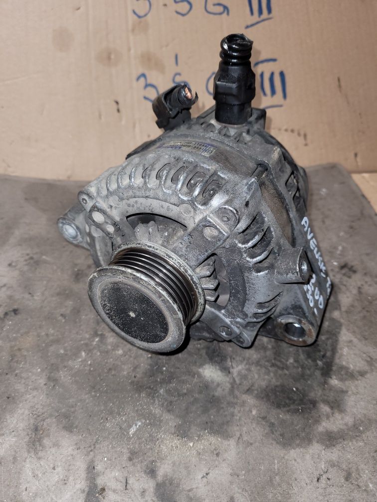Alternator DENSO toyota Avensis t25 2.0D4D diesel 2004r