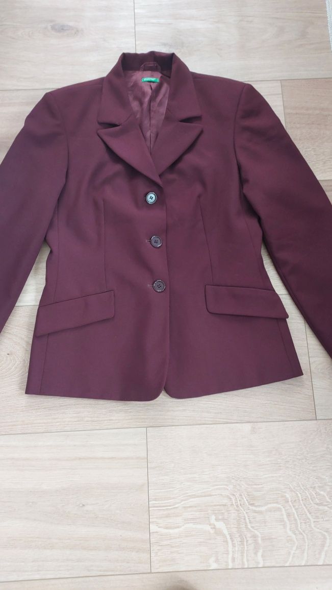 Bordowa marynarka United Colors of Benetton r42