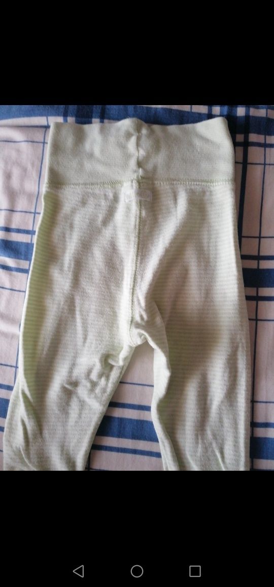 3 calças 6 a 9 meses