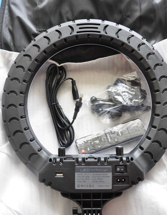 Кольцевая студийная лампа профессиональная оригинал штатив 45cm 54см