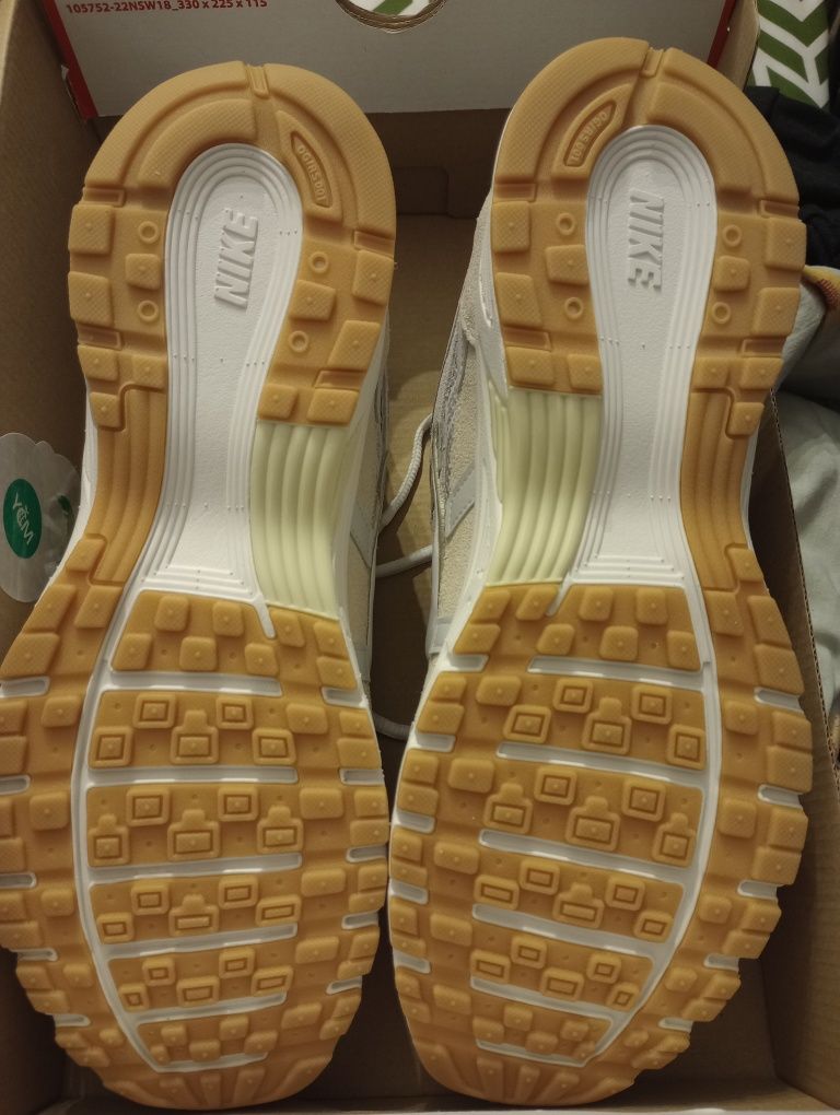 Buty W Nike P-6000