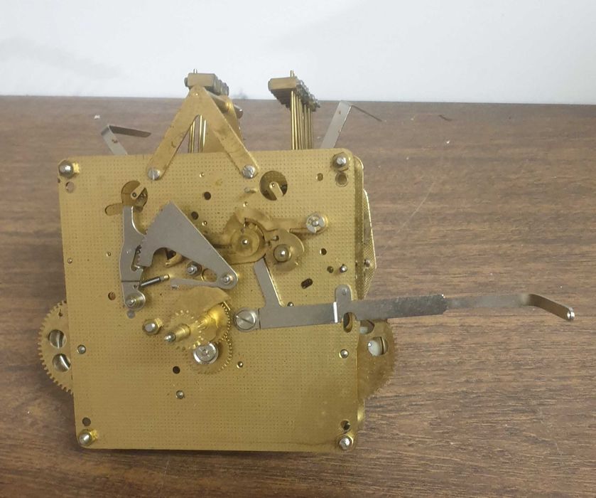 Maquina de relogio Alemã  12 martelos