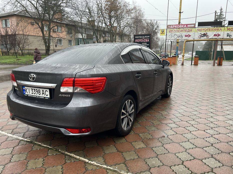 Продам Тойоту Авенсіс 2.0 АВТОМАТ не фарбована