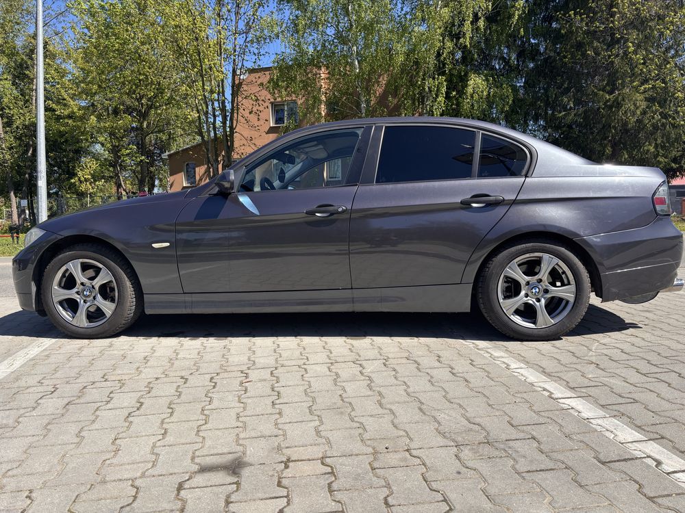 Bmw e90 320i n46