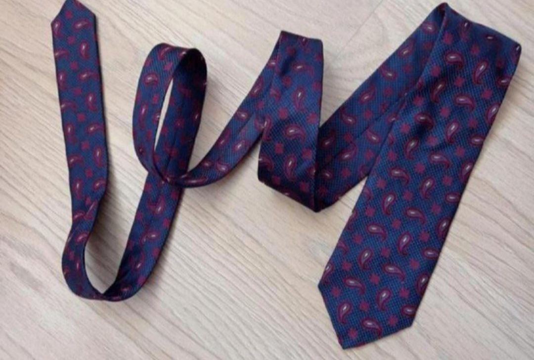 Краватка HUGO BOSS . Італія