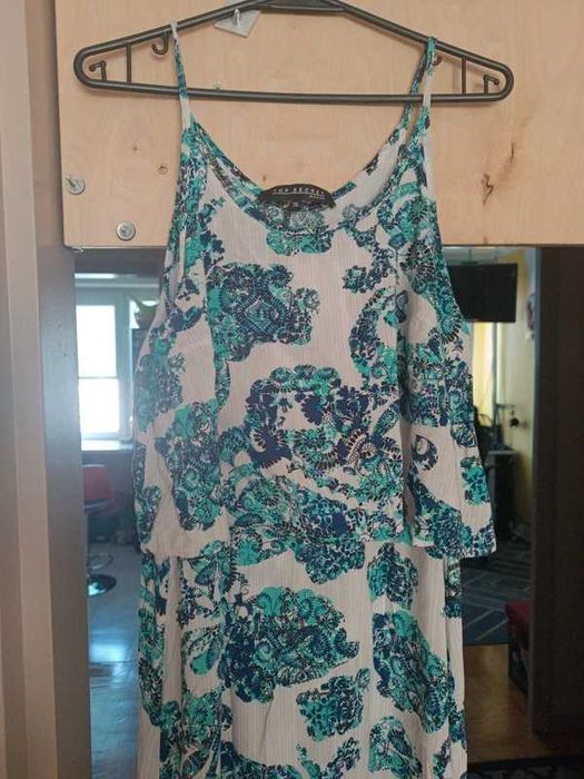 Długa letnia sukienka