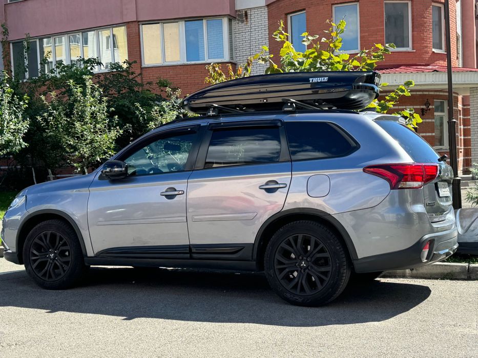 Б/у оригінал багажник Mitsubishi на дах поперечины