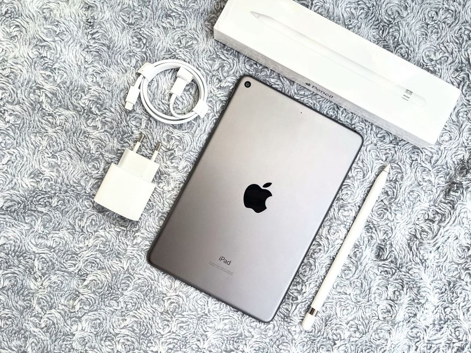 IPad Mini 5 (64 gb) wi-fi + стекло, шикарное состояние! А2133