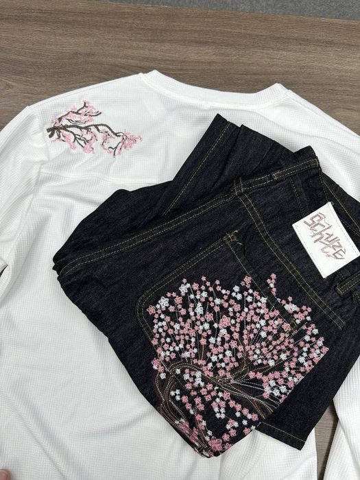 Жіночі Джинси Sacura Vescartes derschutze/ Сакура/ Chrome Hearts