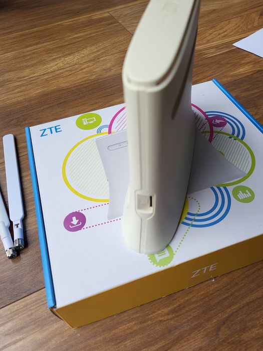 Router LTE ZTE MF283+ z antenami i zasilaczem – kompletny zestaw,