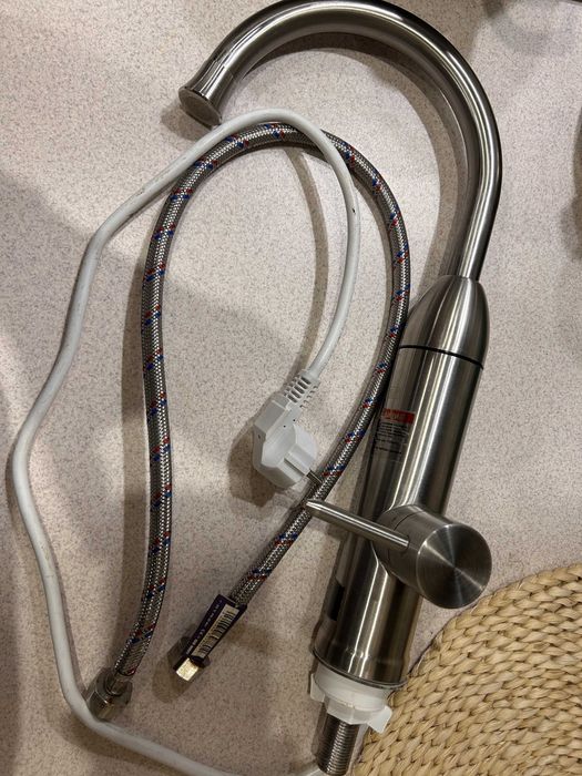 Проточний електро-кран 3300W WEZER СТАЛЬ