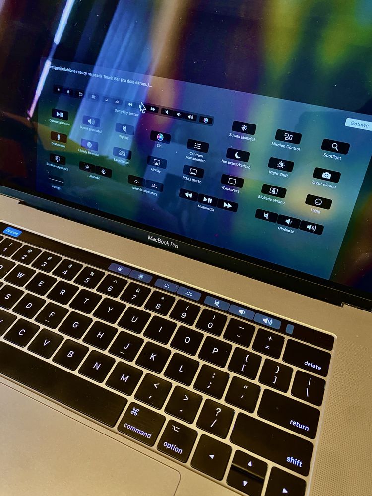 MacBook Pro 15” Sequoia 2017 A1707 TouchBar i7 2,8GHz 16GB RAM 256GB