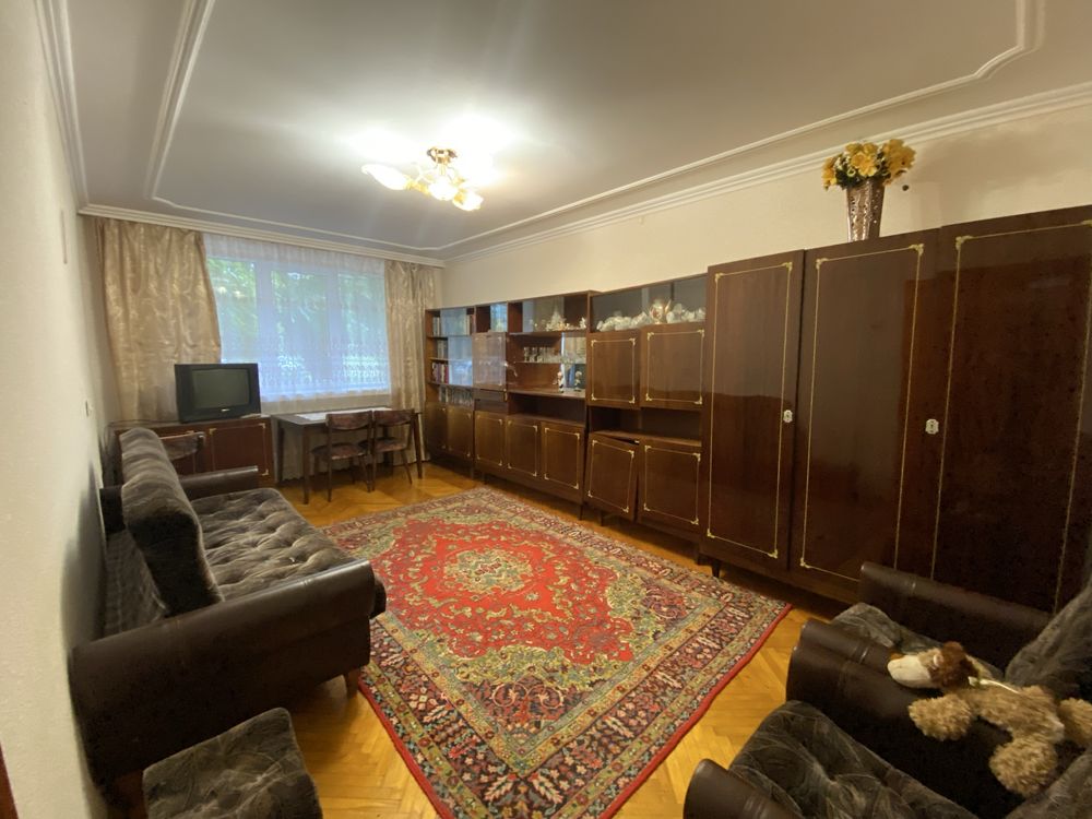 3-кімн. квартира в р-ні 11 школи
