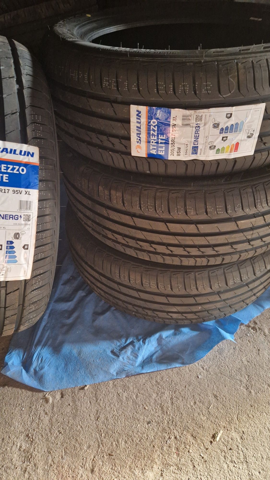 Nowe opony 205/55 R17