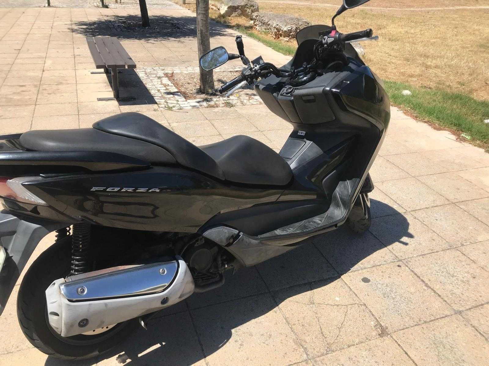 Honda Forza 300 – 2015 – Impecável, oportunidade única!