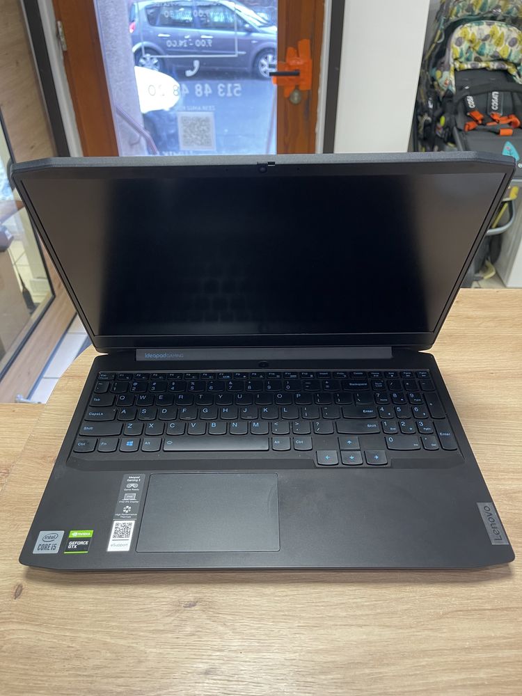 Laptop Lenovo IdeaPad 3 15IMH05  -- Lombard Lumik Kalisz