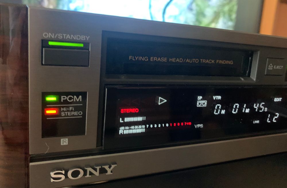 SONY EV-S1000E Hi8 & Video8 SP/LP 8mm PAL