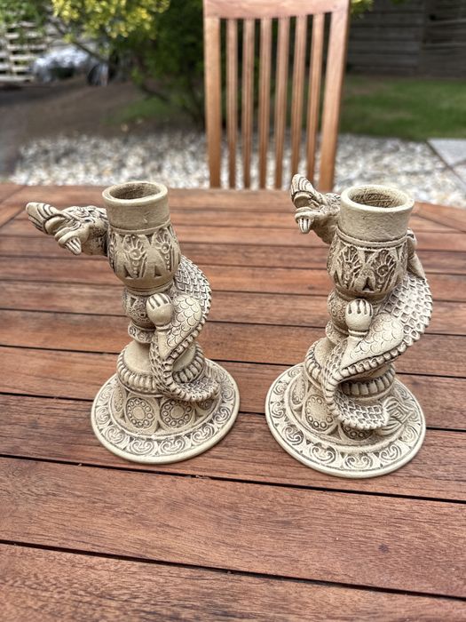 Sliczne nowe orientalne ceramiczne swieczniki ze smokiem swiecznik