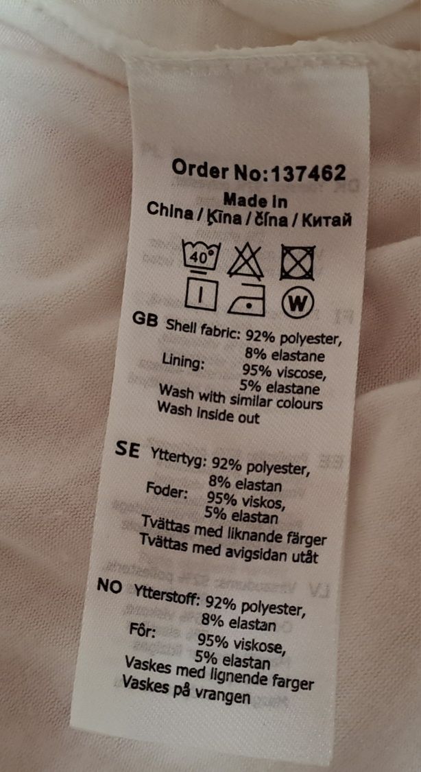 Sukienka biała elastyczna Chiara Forthi R: 42