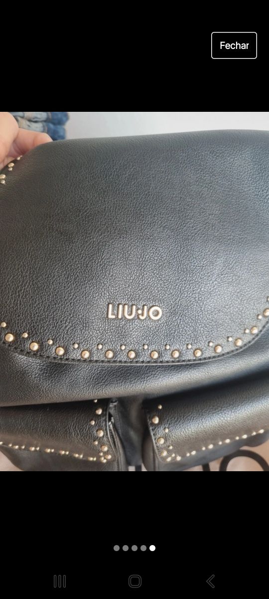 Mochila liujo preta