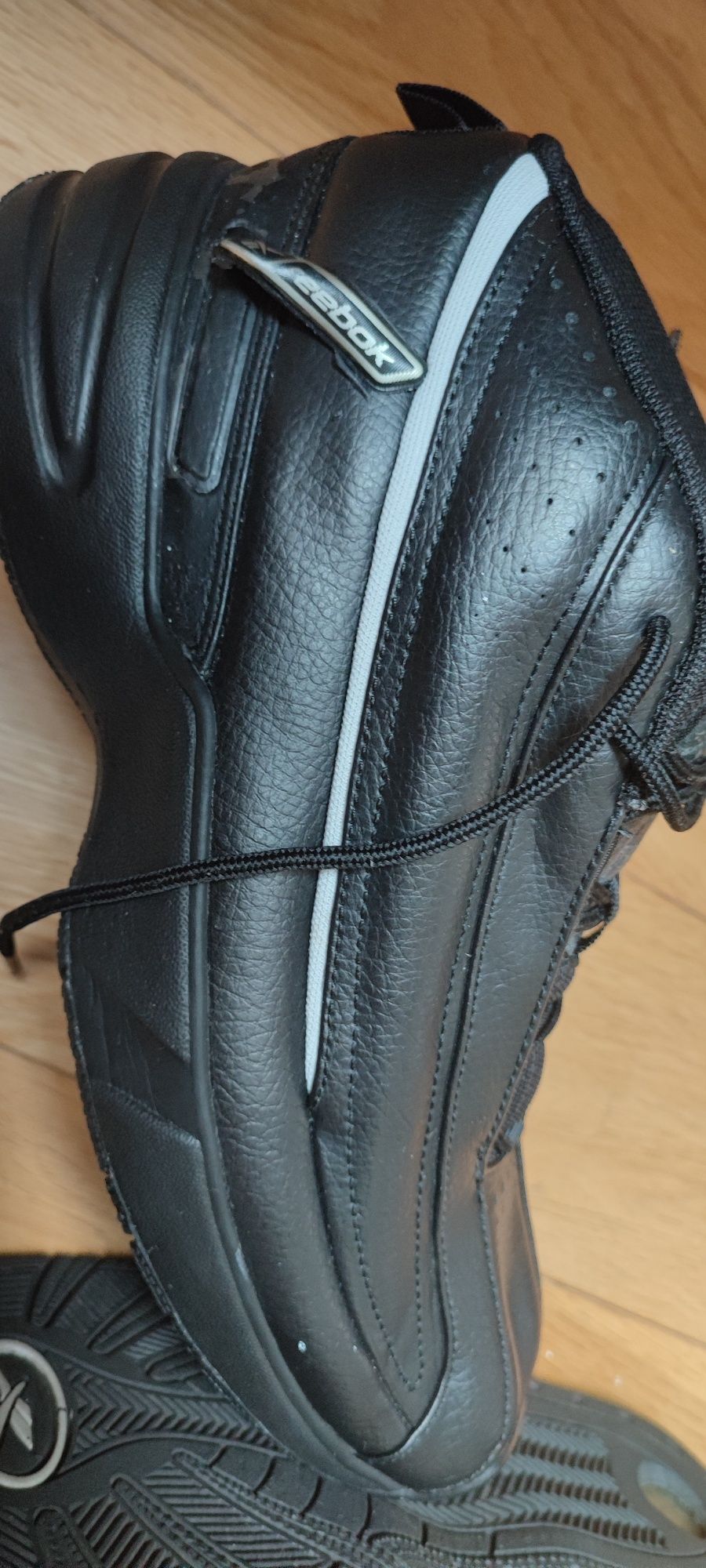 Buty reebok r 42,5