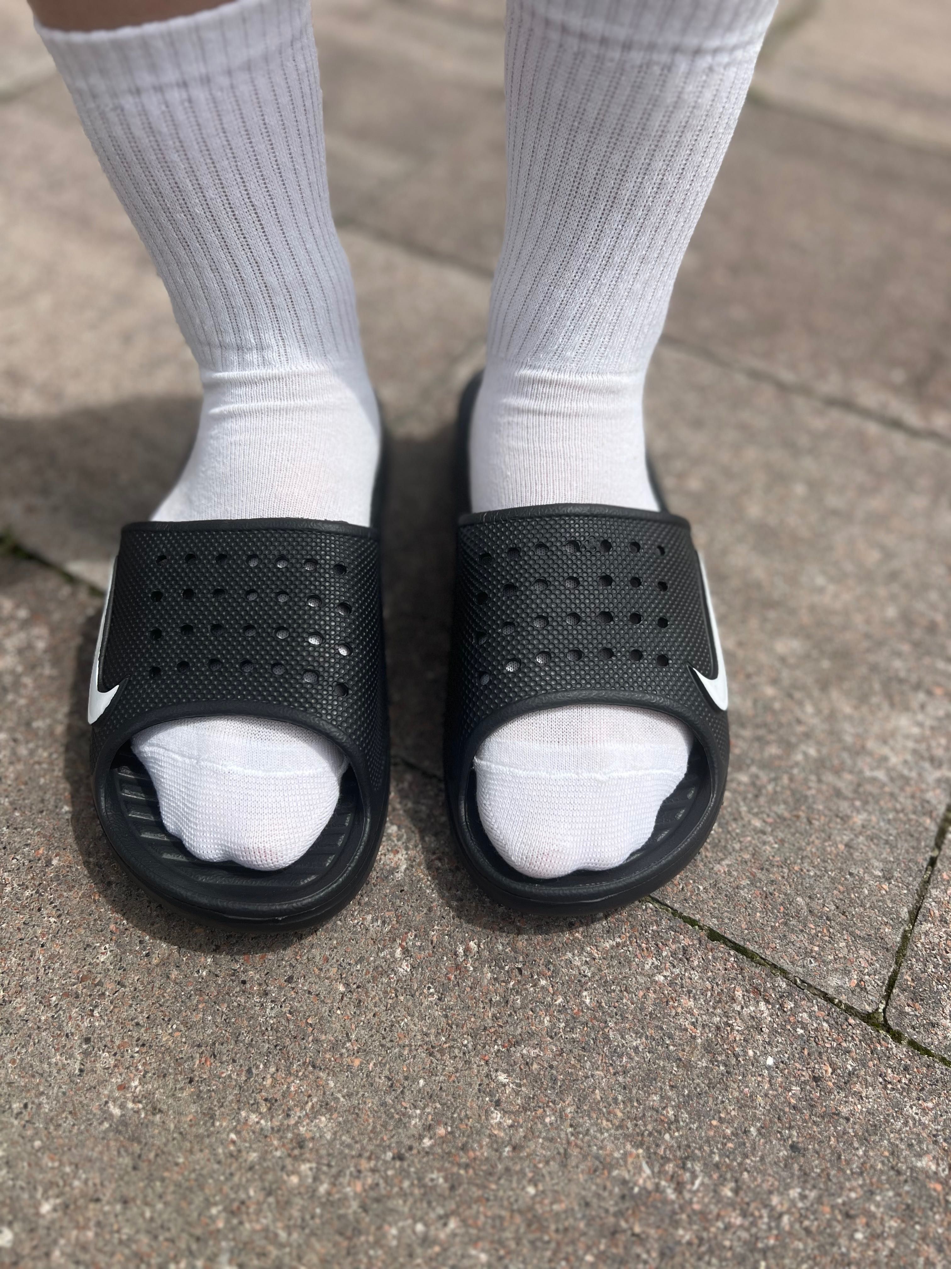 Тапочки чоловічі Nike чорні 41-44