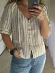 Camisa branca Lefties com penas