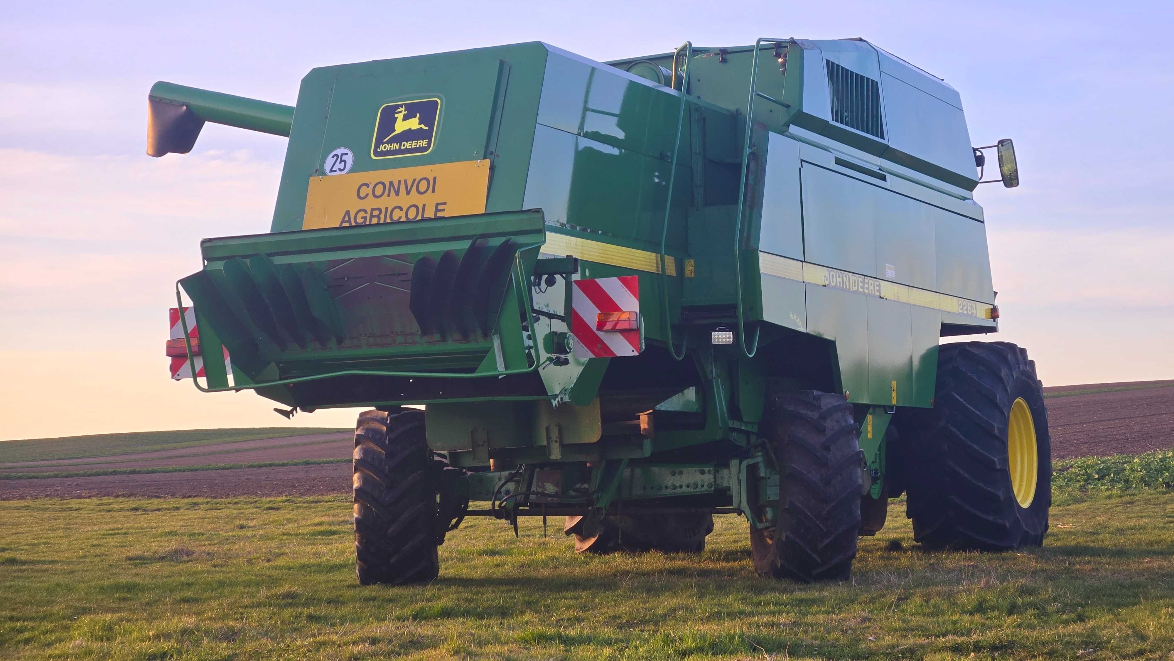 Свіжопривезений john deere 2264 200рік Без жатки $