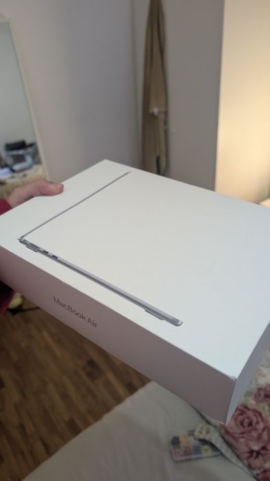 MacBook Air M2 8gb 256 RAM com capa escura