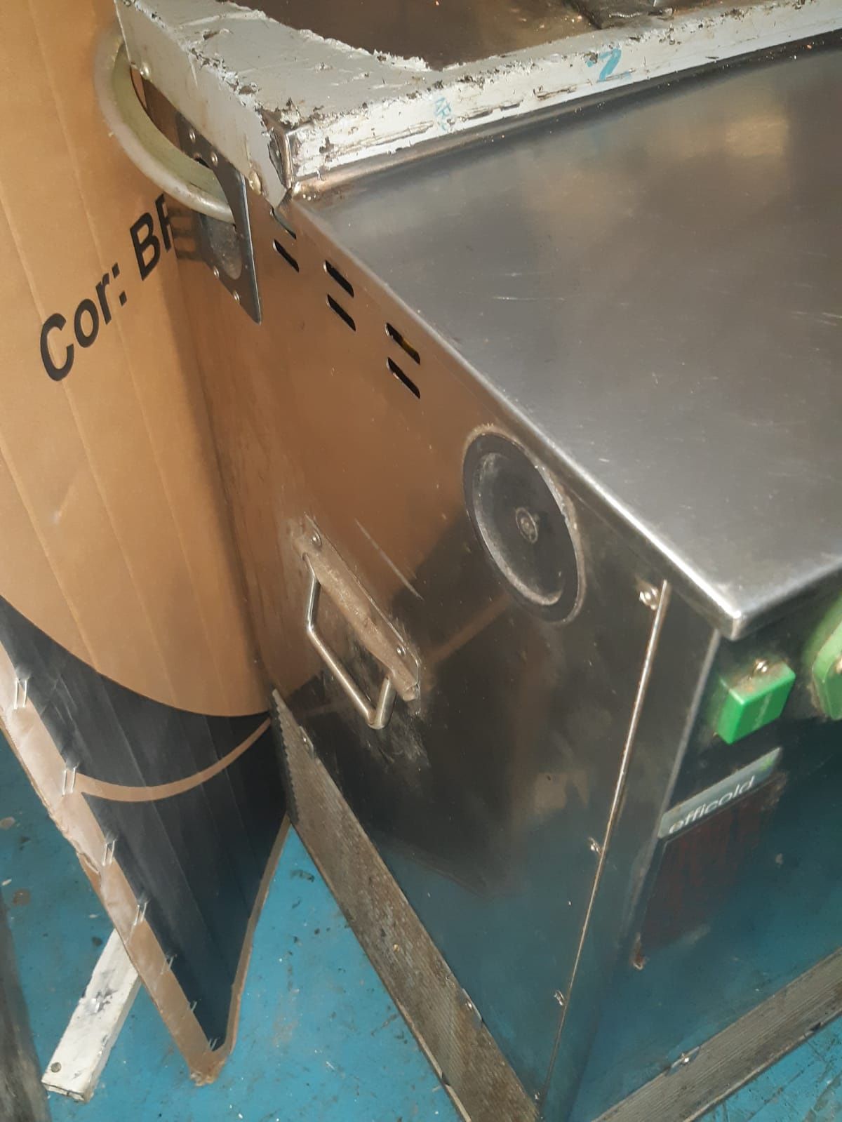 Alugo máquina de bebidas 75€ por dia