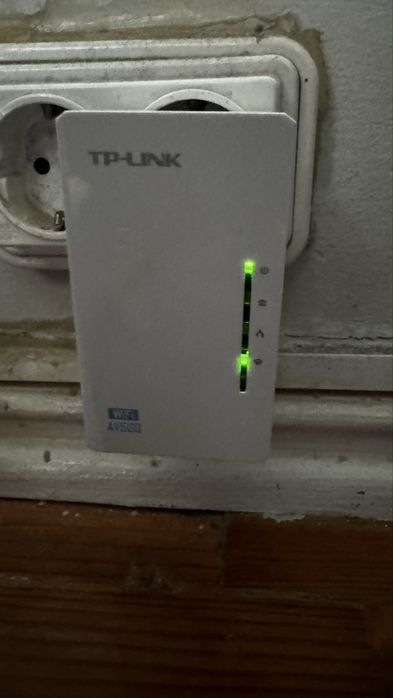 Tp-link Powerline Wi-Fi kit AV500