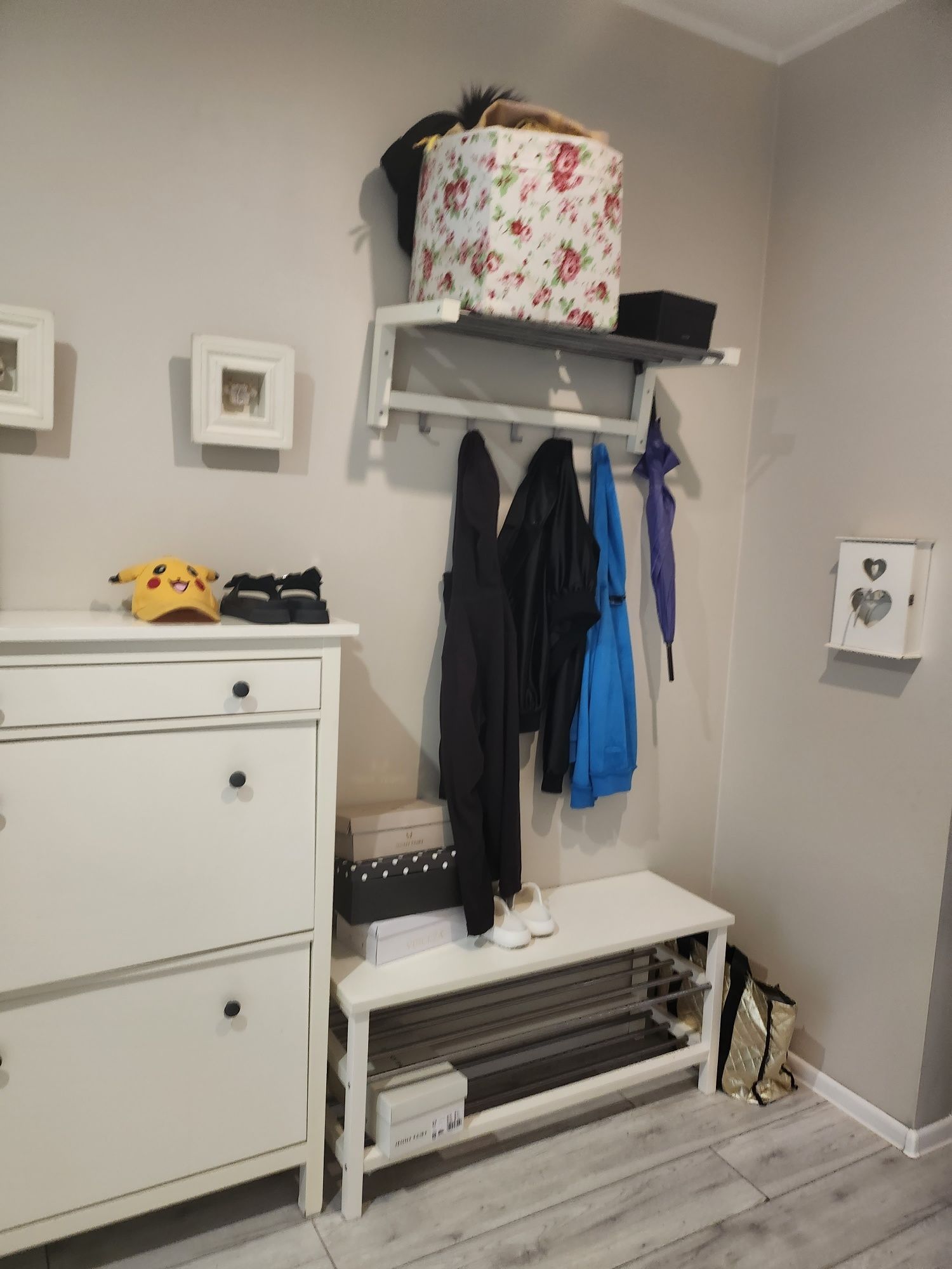 Zestaw mebli Ikea na przedpokój