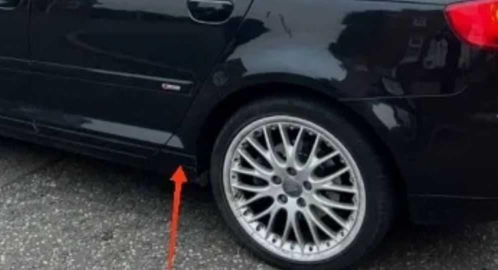 Listwa błotnika Audi A3 8P listwa dolna błotnik tył