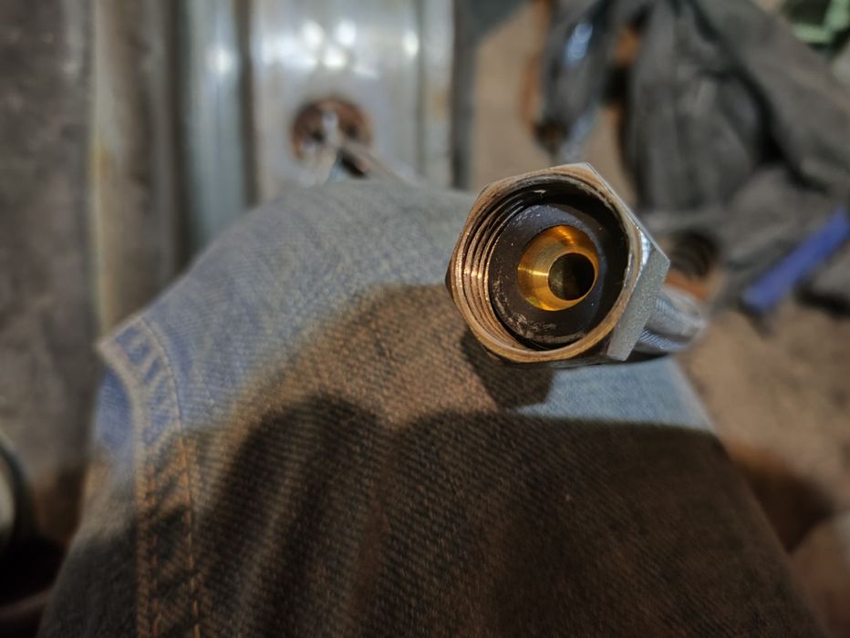 Раковина на кухню со смесителем Товстий метал, совдепія або ссср