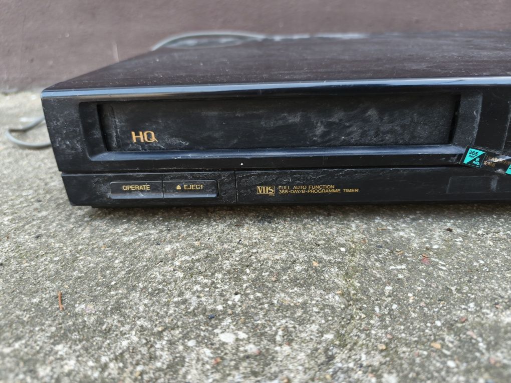 VHS Sharp odtwarzacz kaset