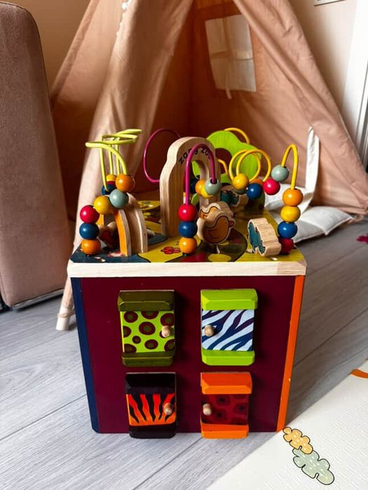 Дитячий бізі куб batat