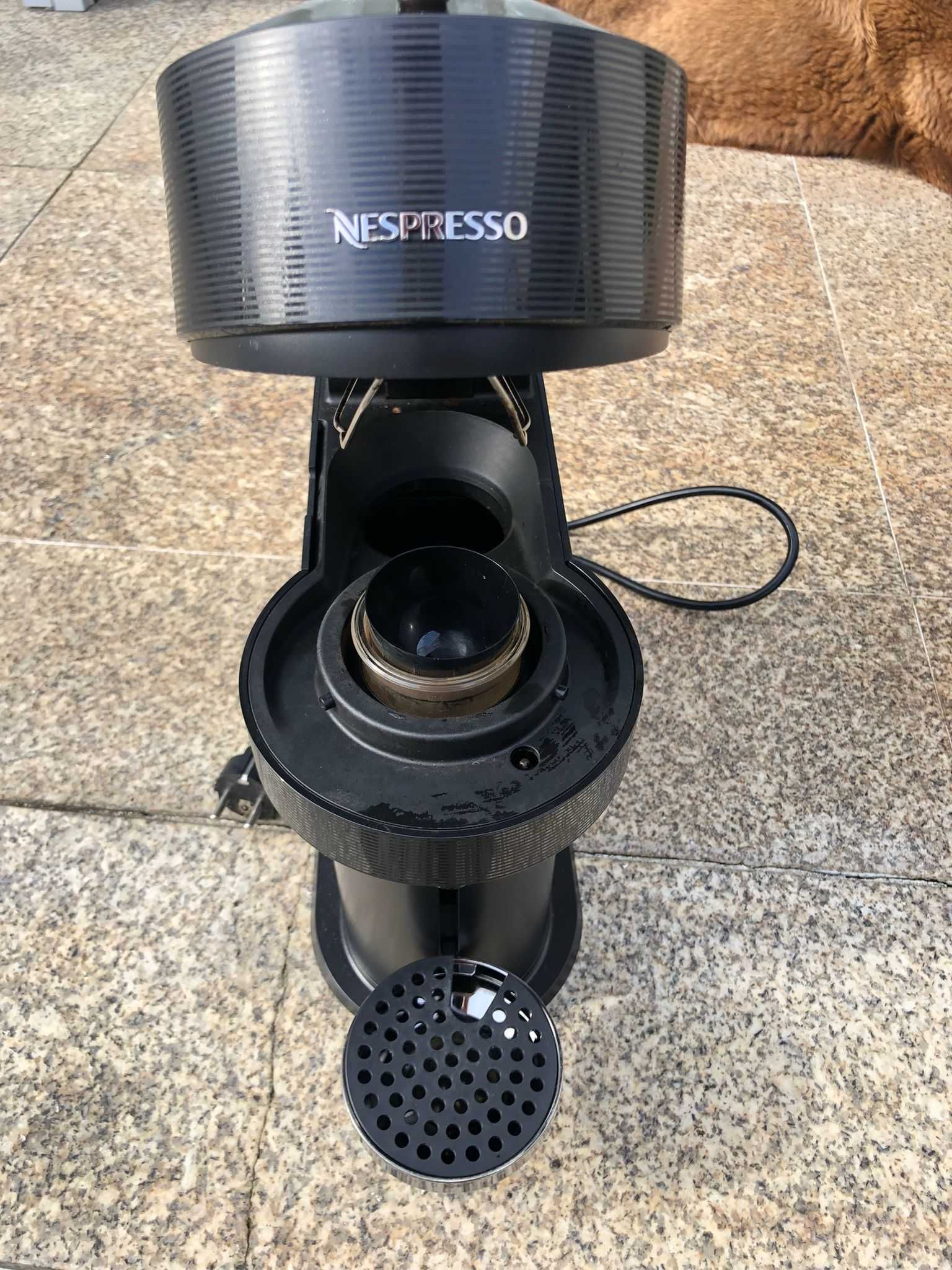 Maquina de cafe Nespresso Vertuo