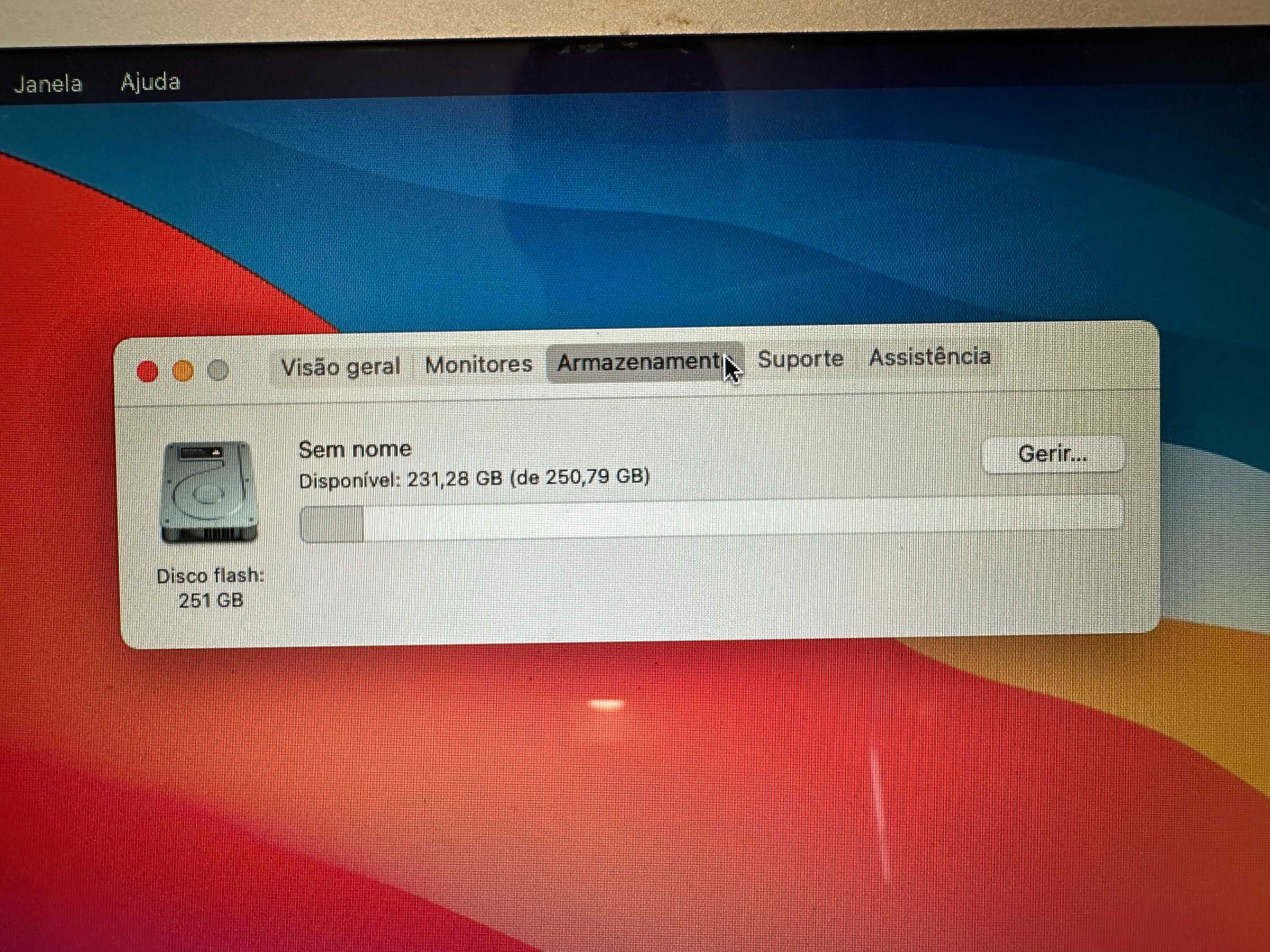 MacBook Air 13″ (Early 2014) – i7 1,7 GHz, 8 GB RAM, ótimo estado