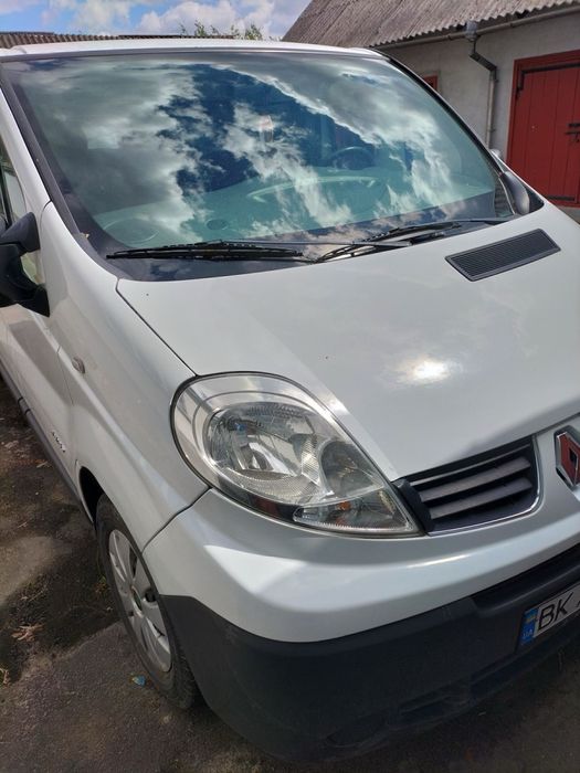 Продам авто Renault Trafic.
