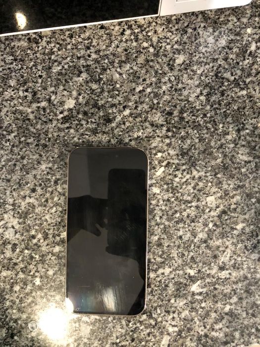 iPhone 14 Pro em perfeitas condições