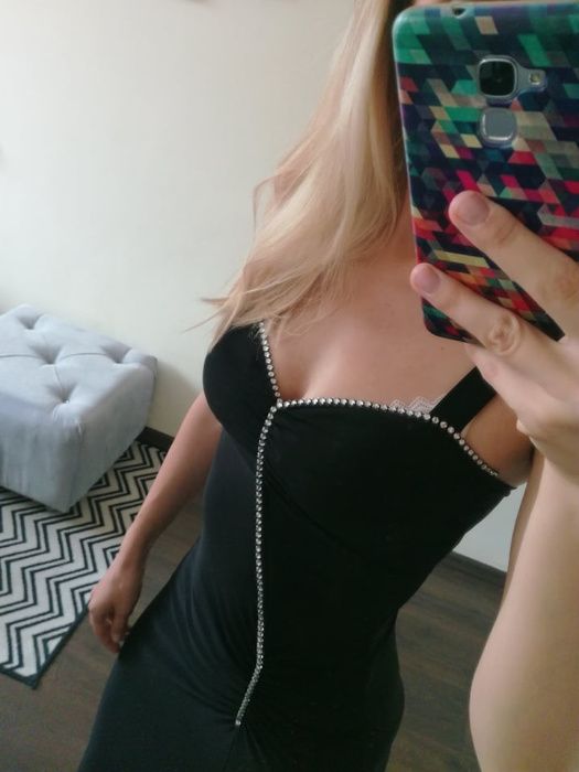 Elegancka sukienka wieczorowa, na studniówkę