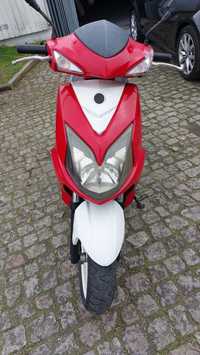 Sym jet 4 125cc.  2014