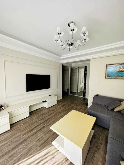 Продам квартиру Метрологічна вул., 109-А