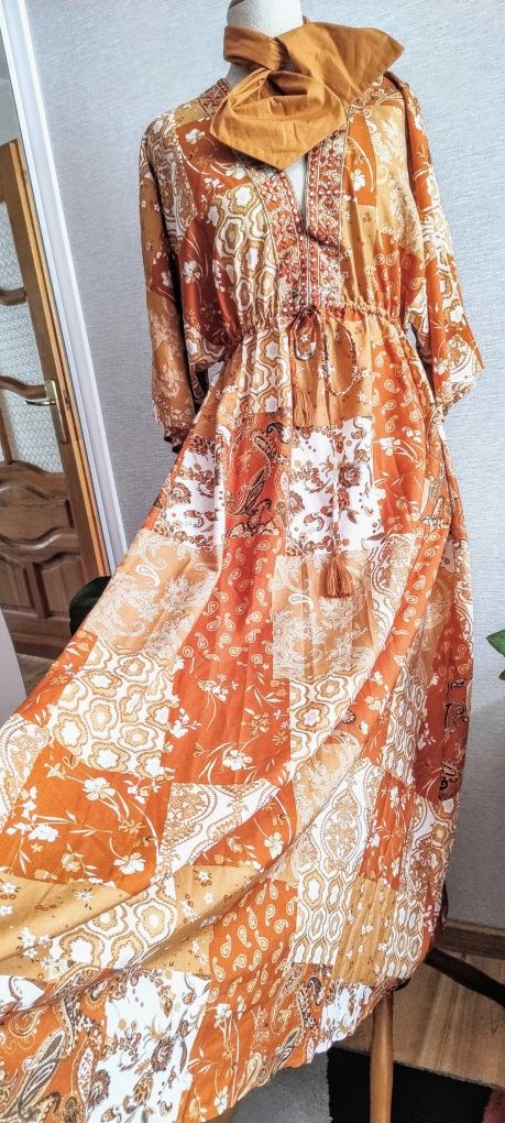 Letnia sukienka na gumce, szerokie rękawy, maxi sukienka