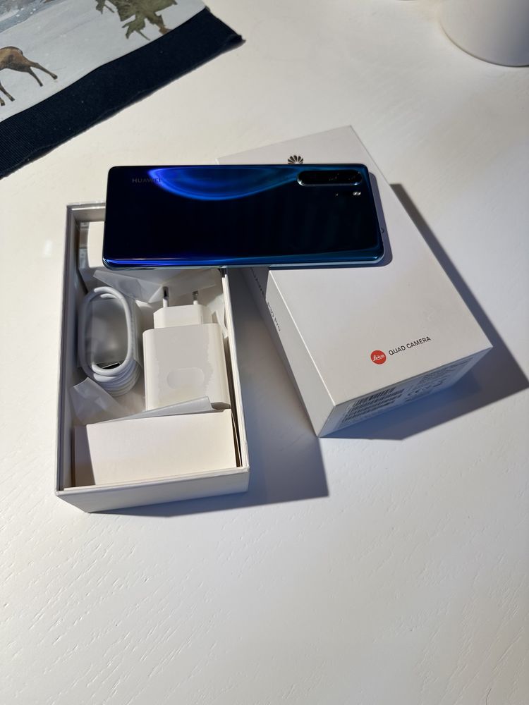 Huawei P30Pro Aurora + oryginalne etui+ powerbank