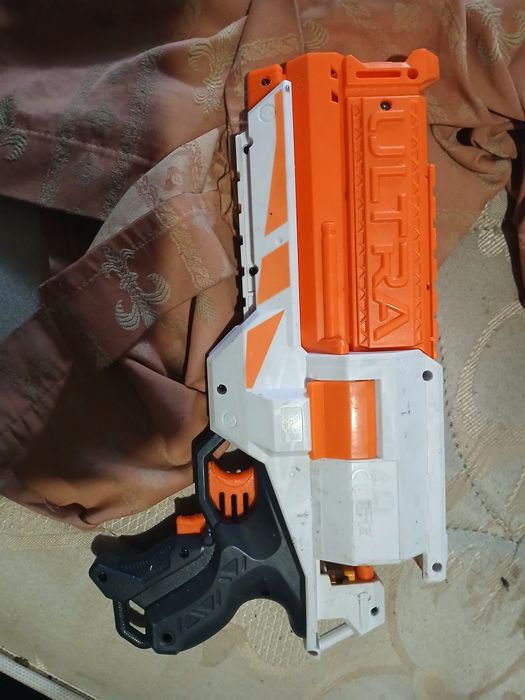 Pistola nerf à pilhas