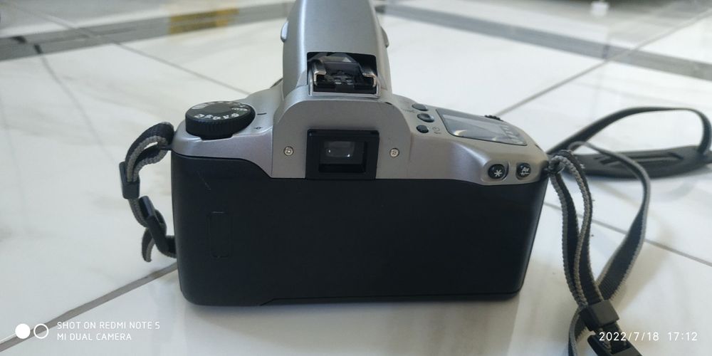 Фото апарат Canon EOS 3000N