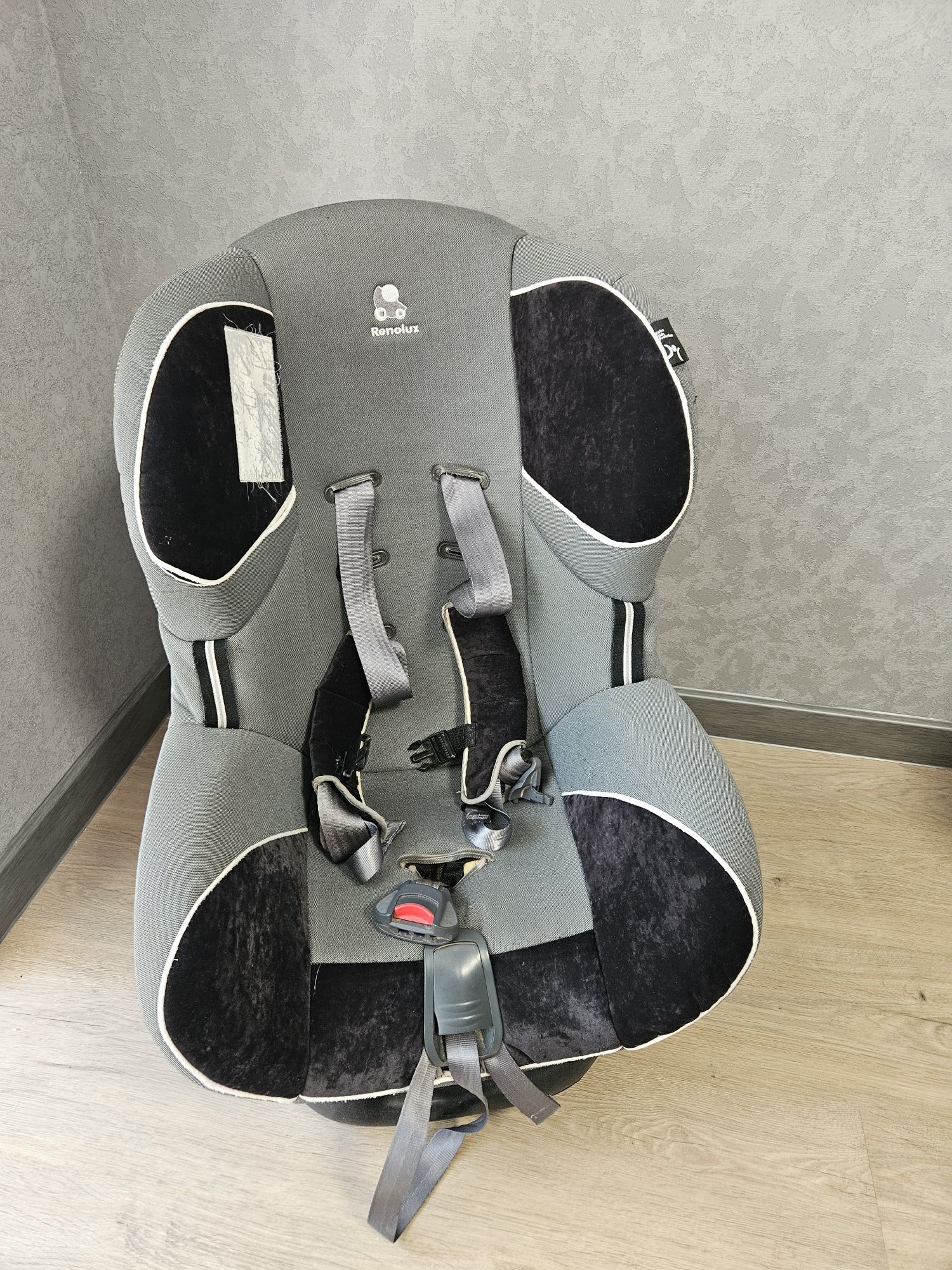 Дитяче автокрісло Renolux, 9-18 кг