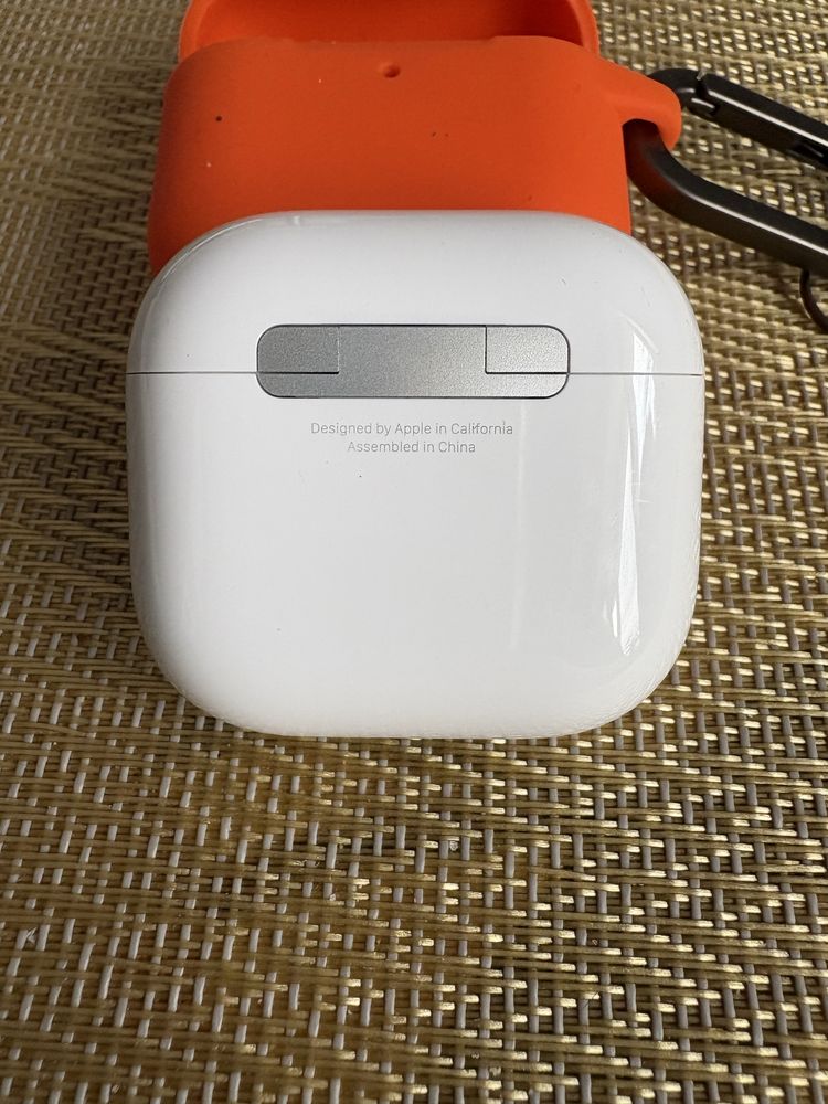 Apple airpods 4 (версія без шумодаву)