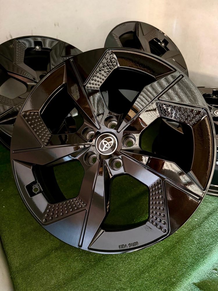Nowe Alufelgi 5x114.3 19” Toyota CH-R Rav4 Camry Corolla Auris Avensis